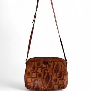 Boho indie western vintage Vtg handcrafted leather crossbody